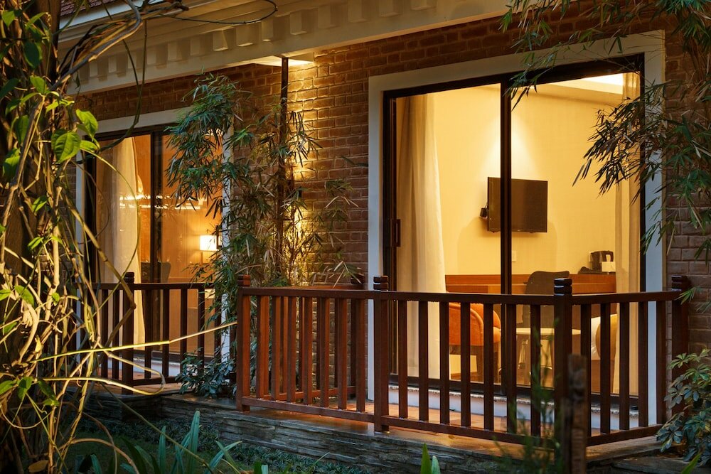 Фото Hotel Thrive A Tropical Courtyard