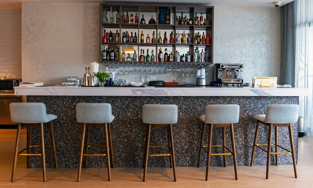 Фото Black Diamond Hotel