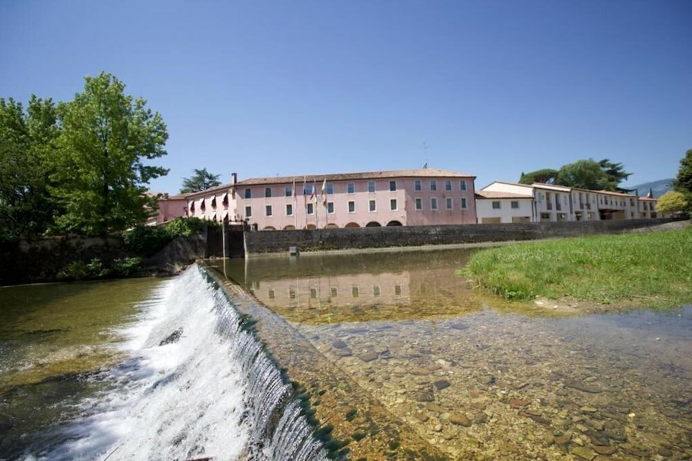 Фото Hotel Contà