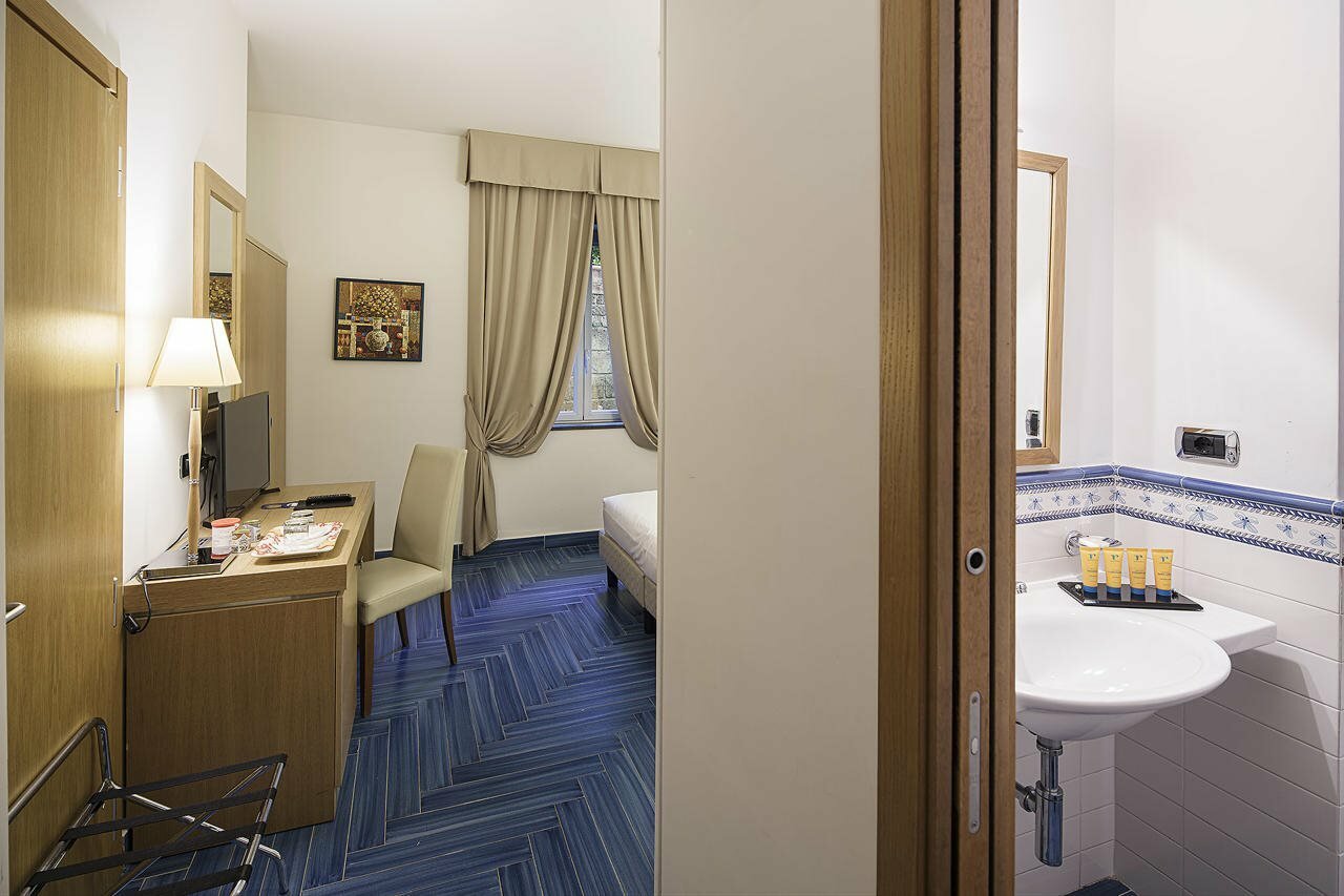 Фото Hotel Raito