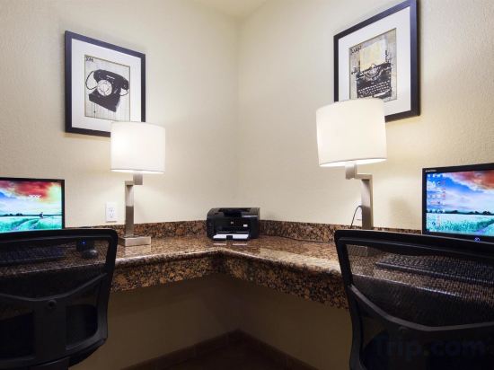 Фото Hampton Inn & Suites Guymon