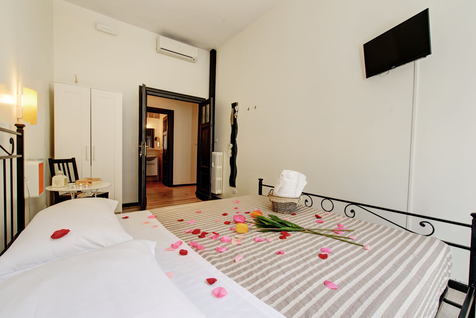 Фото AD Hoc Guest House