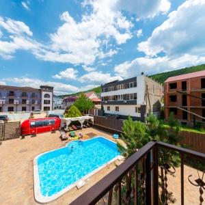 Фото Самшит