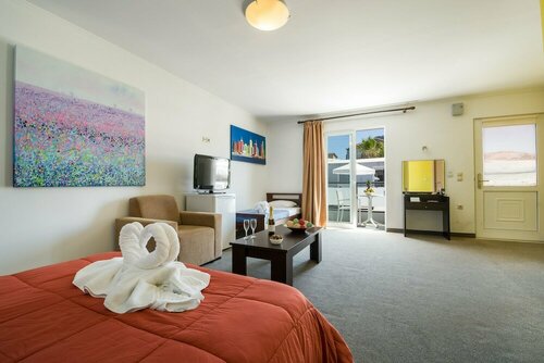 Гостиница Отель Paradice Luxury Suites в Ставросе