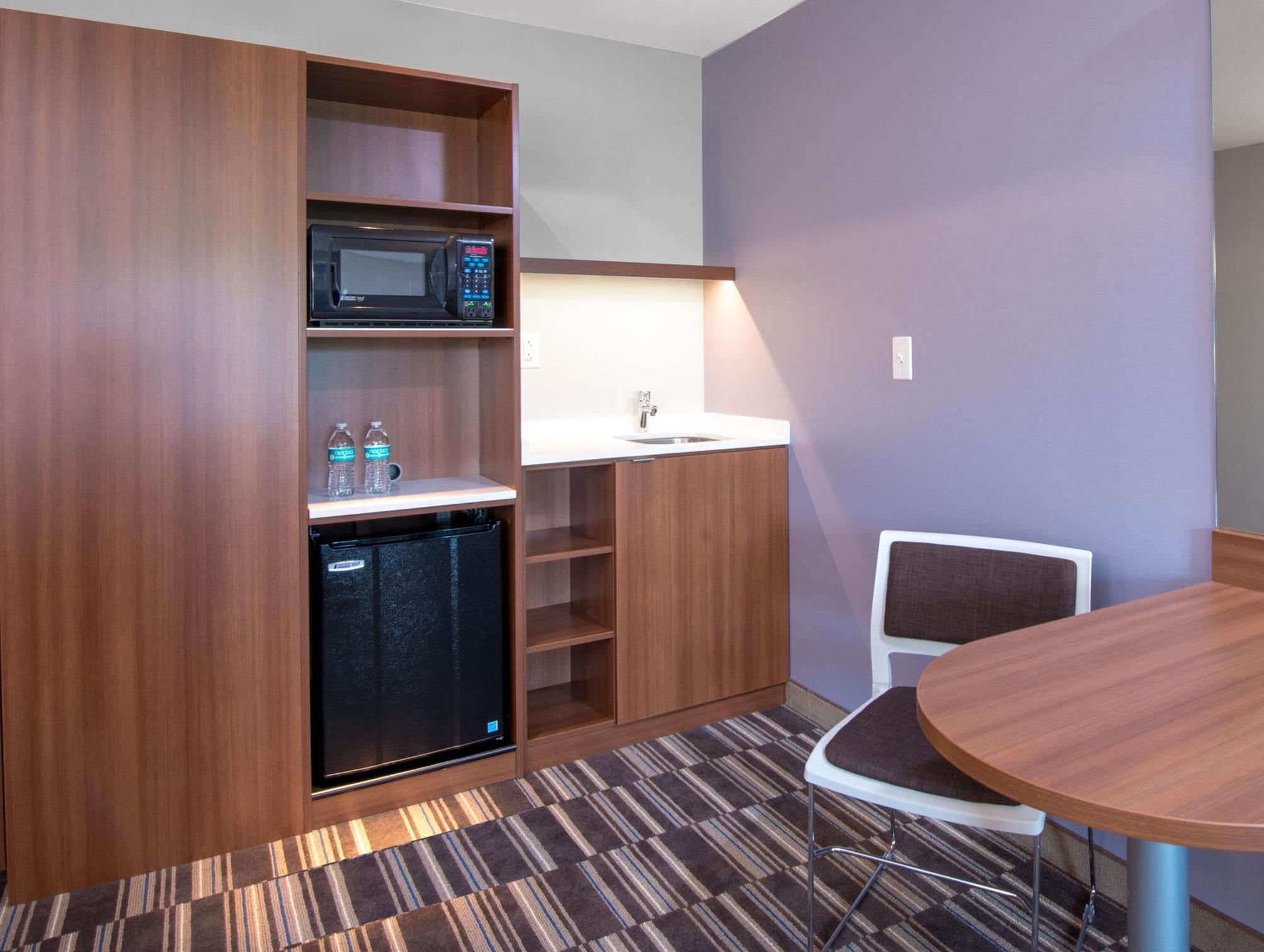 Фото Microtel Inn & Suites by Wyndham Philadelphia Airport Ridley