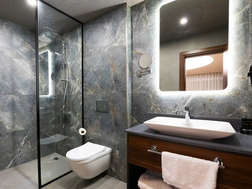 Гостиница Destiny Marine Hotel в Картале