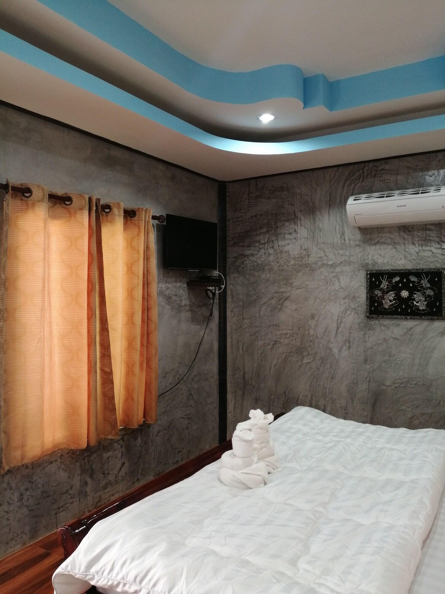 Фото Yotin Guest House