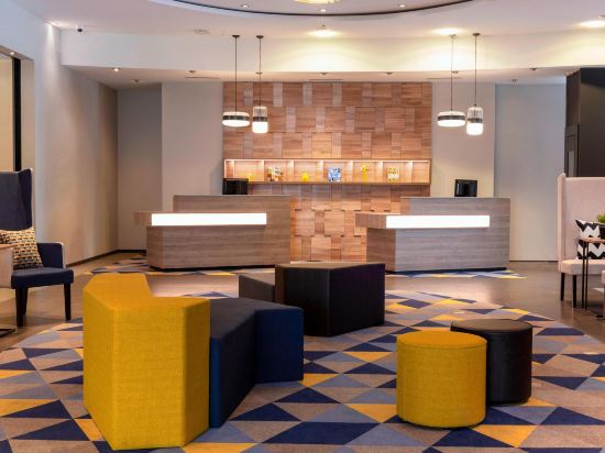 Фото Courtyard by Marriott Zurich North