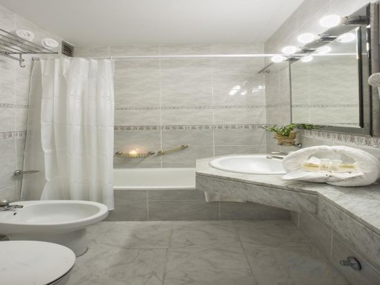 Фото Hotel Sheltown