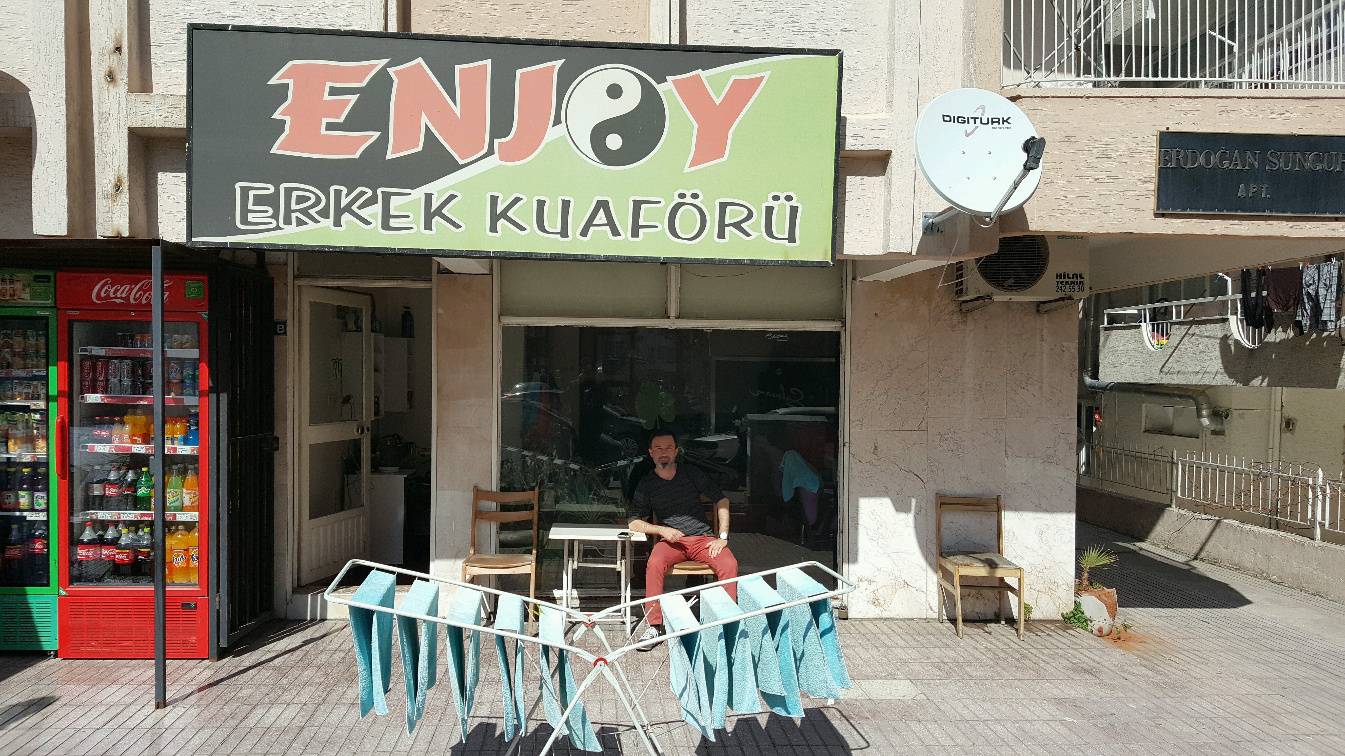 Enjoy Men's Hairdresser