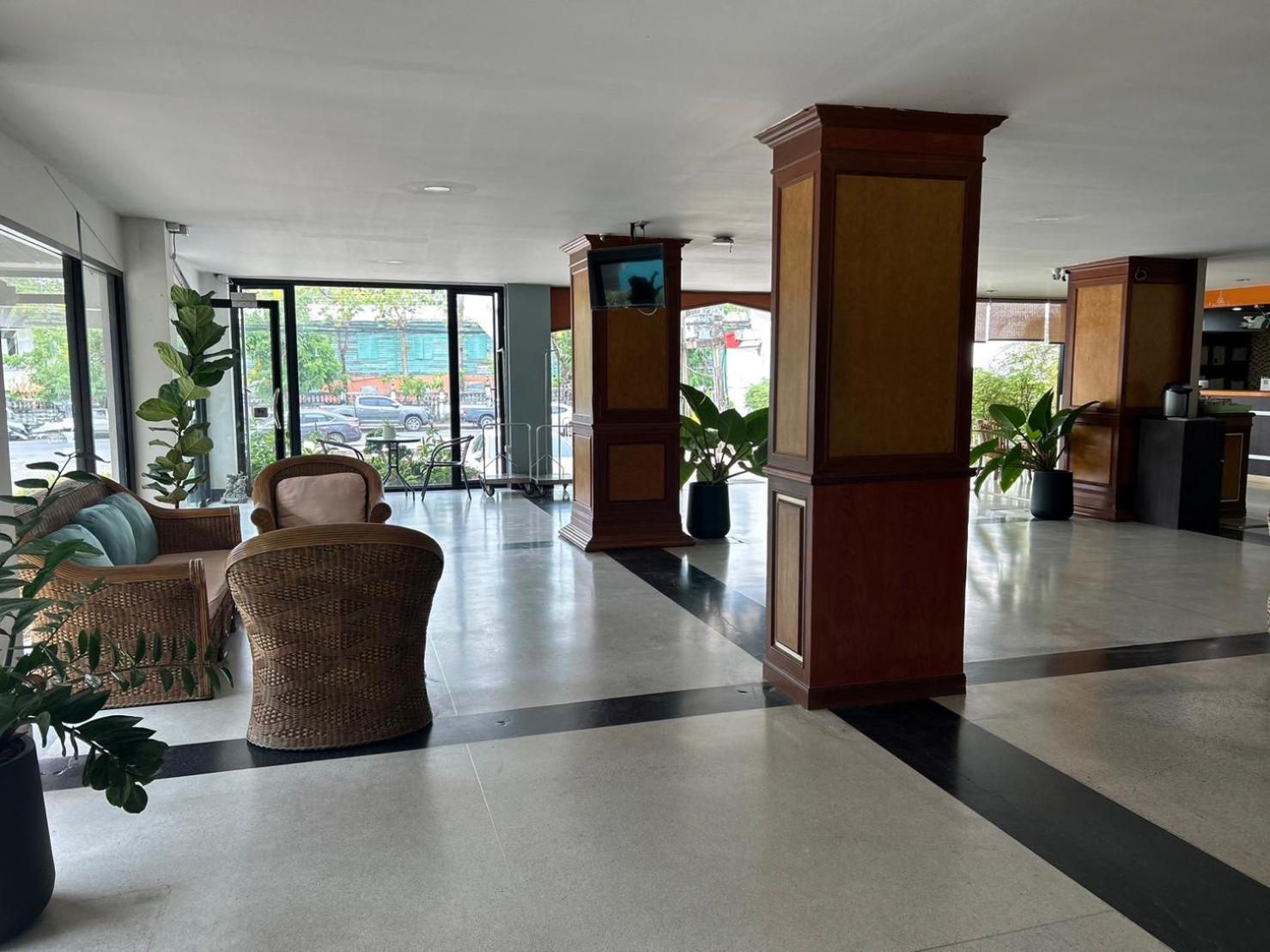 Фото Bordin Hotel