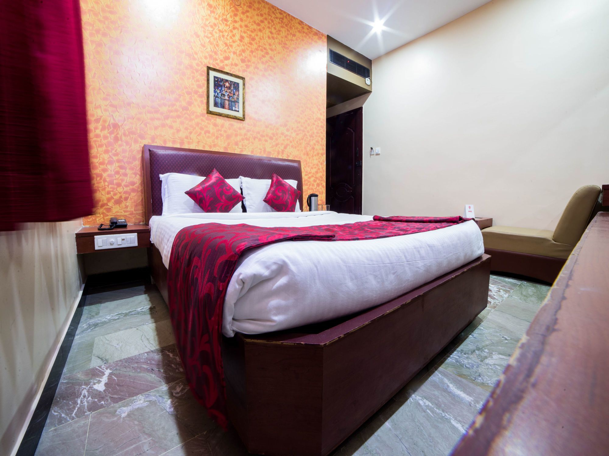 Фото Oyo 11585 Hotel Shreenithi