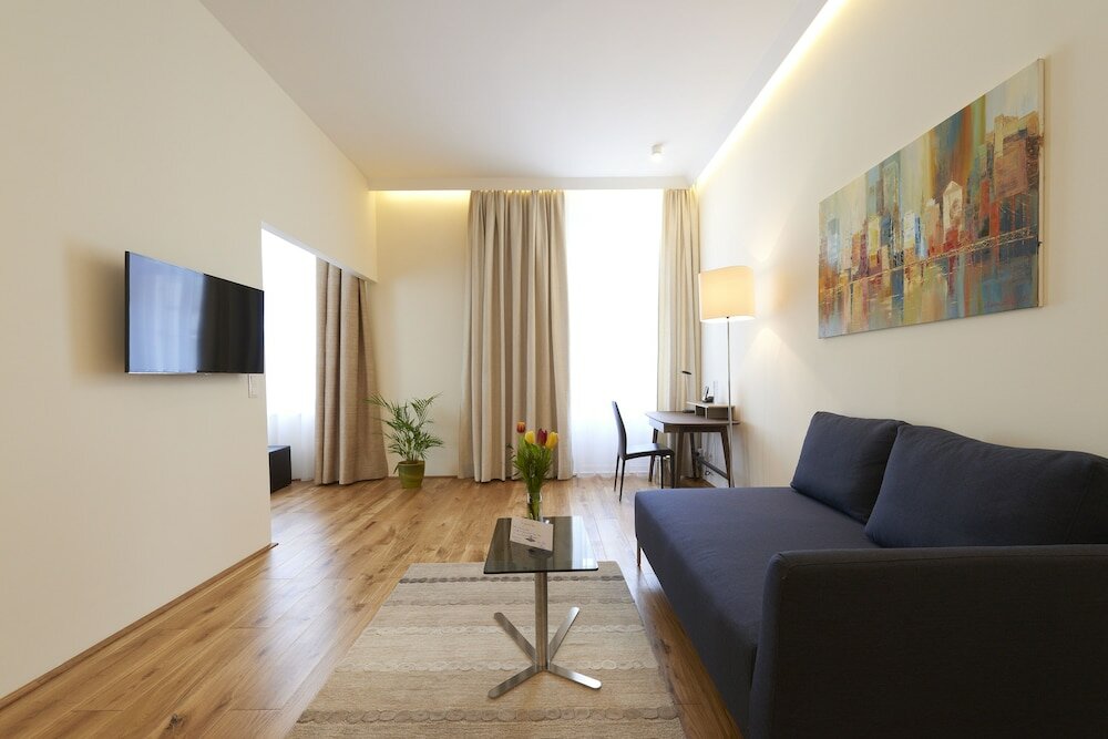 Фото HiLight Suites Hotel