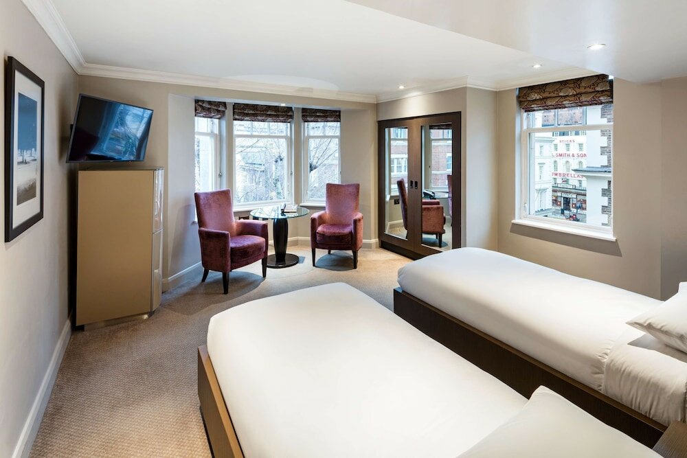 Фото Radisson Blu Edwardian Bloomsbury Street Hotel, London
