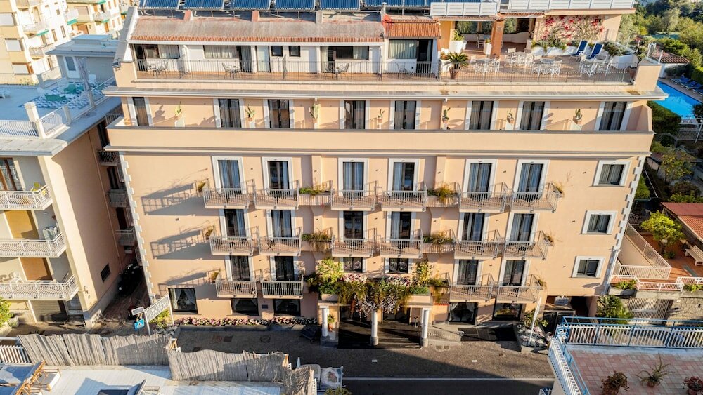 Фото Central Hotel