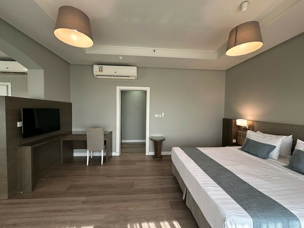 Фото Loren Suites Corniche