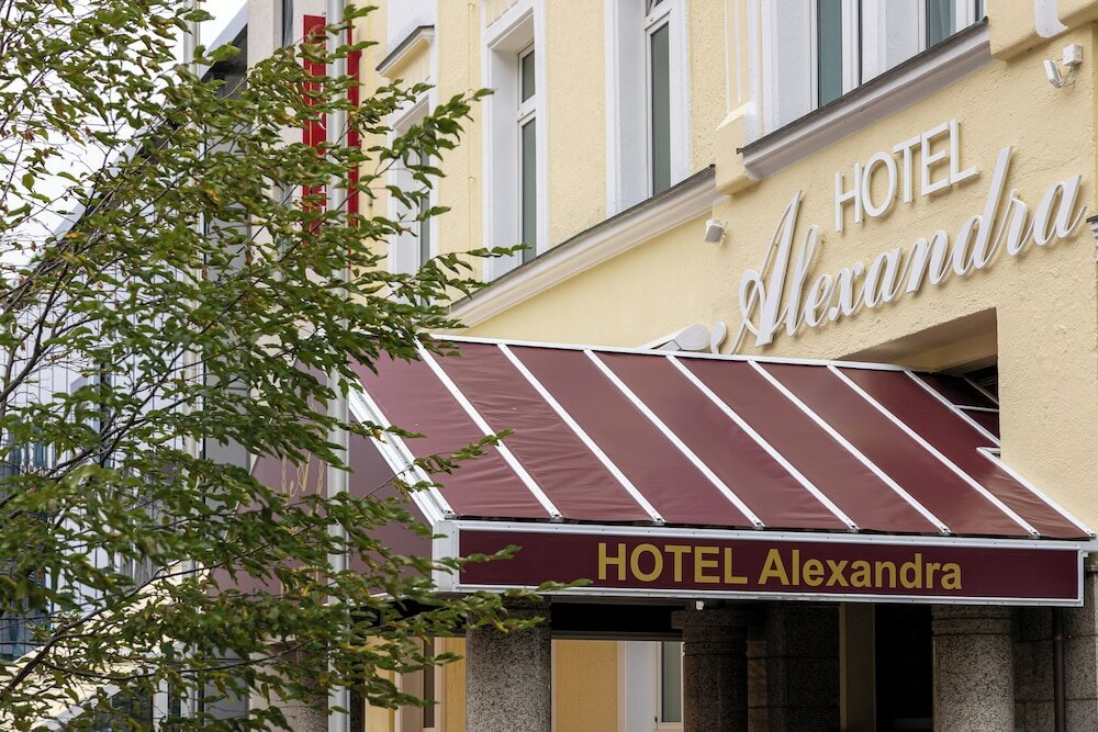 Фото Hotel Alexandra