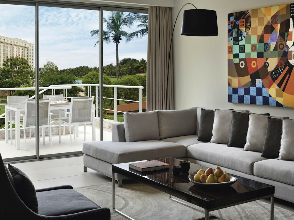 Фото Movenpick Ambassador Hotel