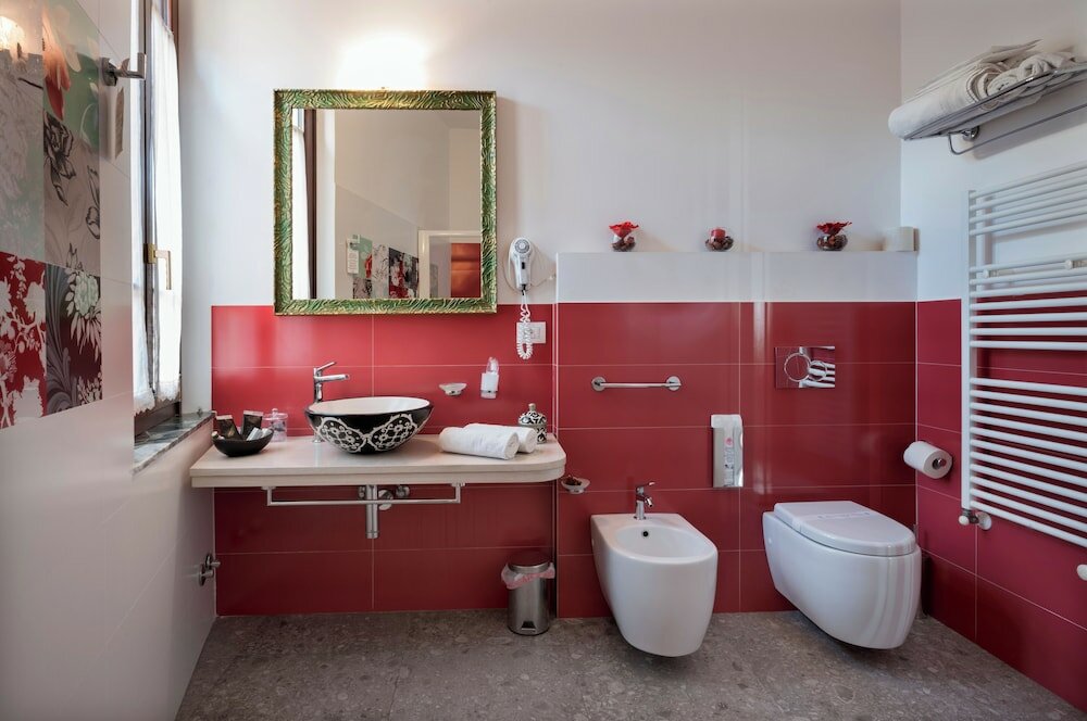 Фото Porta Di Mezzo Luxury B&b