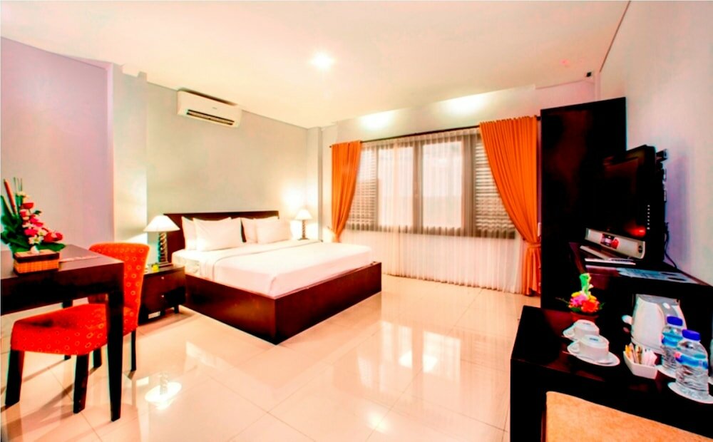 Фото The Radiant Hotel