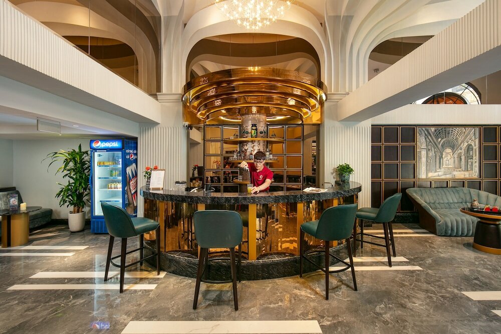 Фото May De Ville Old Quarter II Hotel