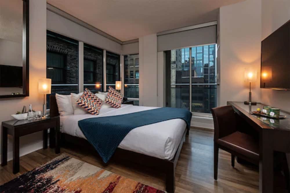 Фото Executive Hotel Cosmopolitan Toronto