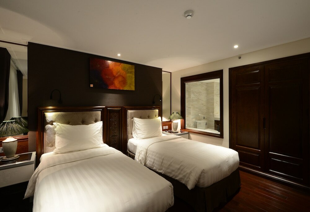 Фото The Chi Boutique Hotel