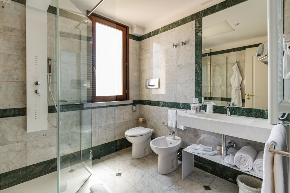 Фото Seawater Hotel & Medical SPA