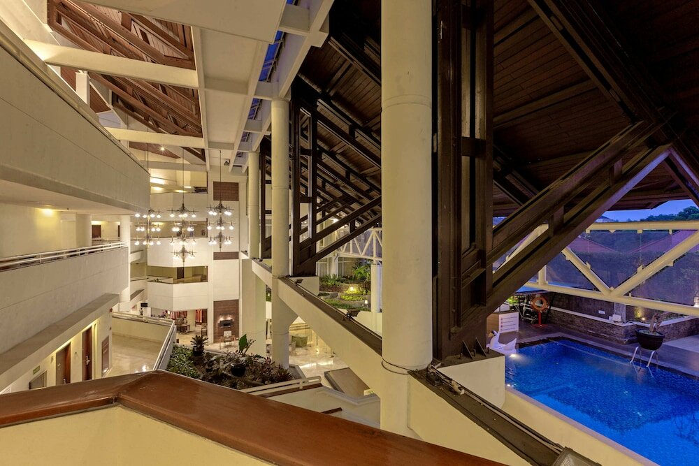 Фото Hotel Santika Bandung