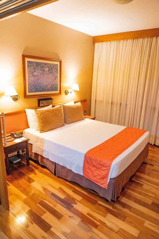 Фото Black Stream Hotel