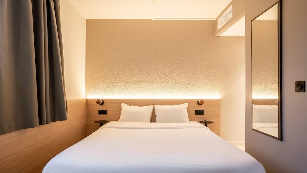 Фото Premiere Classe Paris Ouest Pont De Suresnes