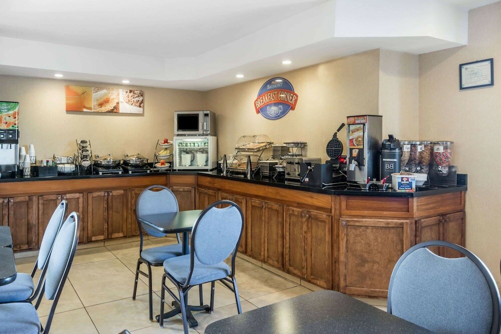 Фото Baymont by Wyndham Santa Fe