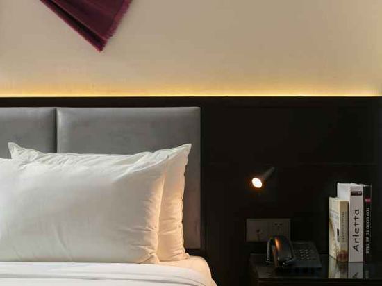 Фото Hanoi Fiesta Central Hotel and Spa