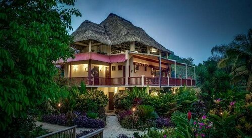 Гостиница Sleeping Giant Rainforest Lodge в Кайо