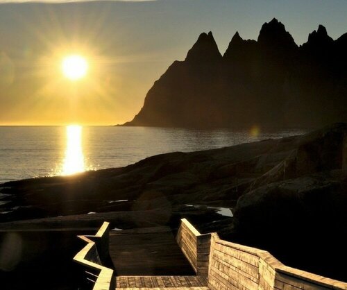 Внешний вид отеля Senja Hotell в Финнснесе, фото 1