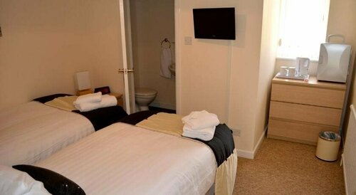 Гостиница Winston Guesthouse в Бисестере