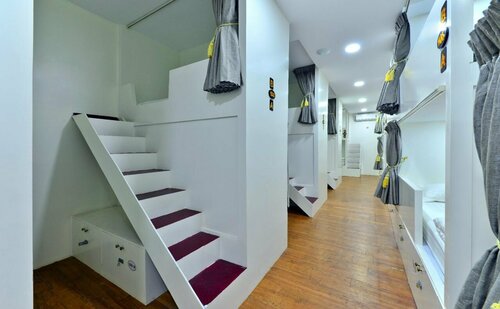 Гостиница Backpacker Hostel - Adults Only в Янгоне