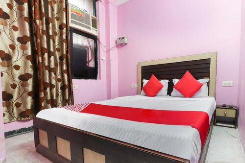 Гостиница Hotel Basant by Oyo Rooms в Лакхнау