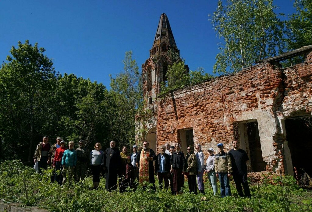 Orthodox church Tserkov Troitsy Zhivonachalnoy V Krasine-Uberezhnom, Tula Oblast, photo