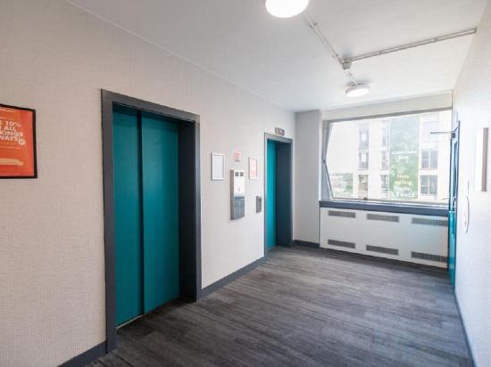 Фото EasyHotel London Croydon