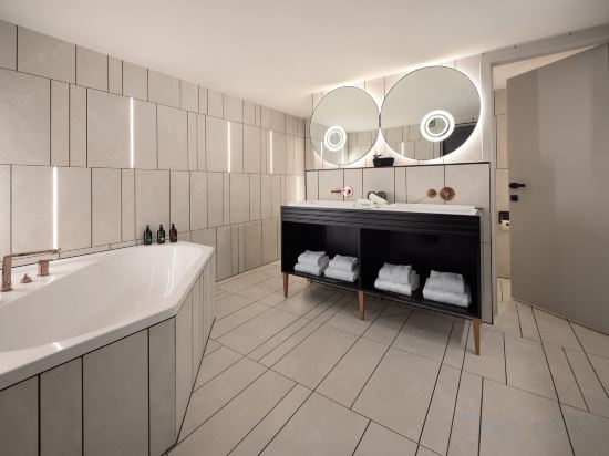 Фото Cardo Brussels Autograph Collection