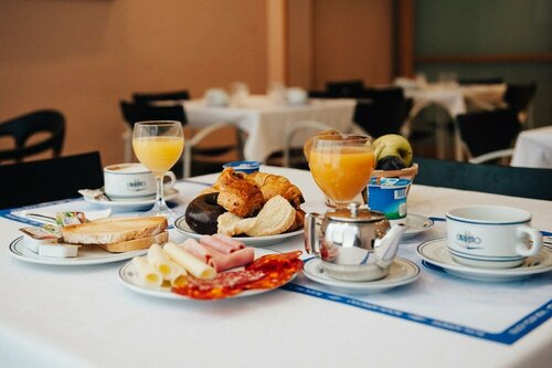 Внешний вид отеля Hotel Carreño в Овьедо, фото 5