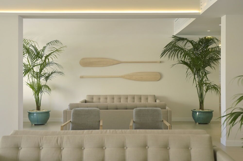 Фото Sunrise Gardens Aparthotel