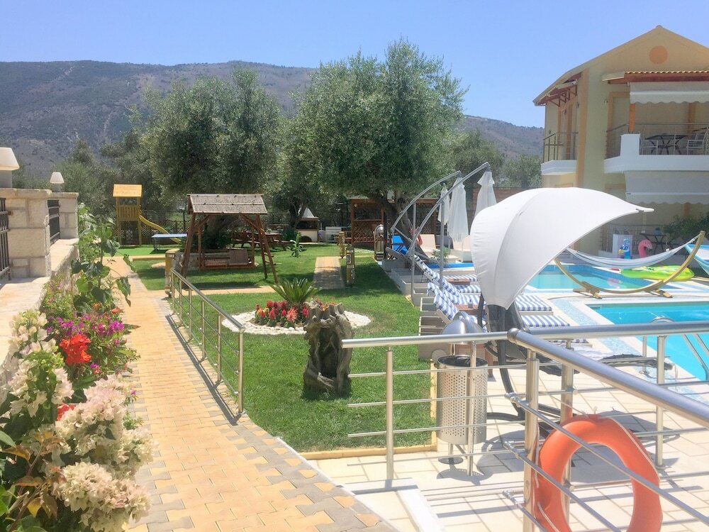 Фото All Saints Villas