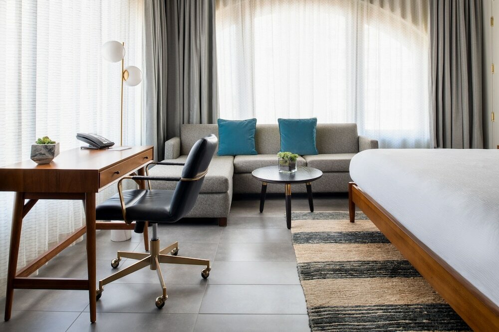 Фото The Hi-Lo, Autograph Collection