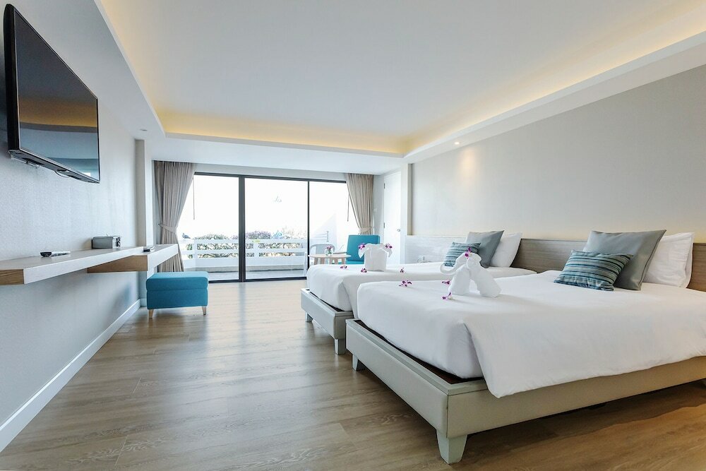 Фото The Cha-am Methavalai Hotel