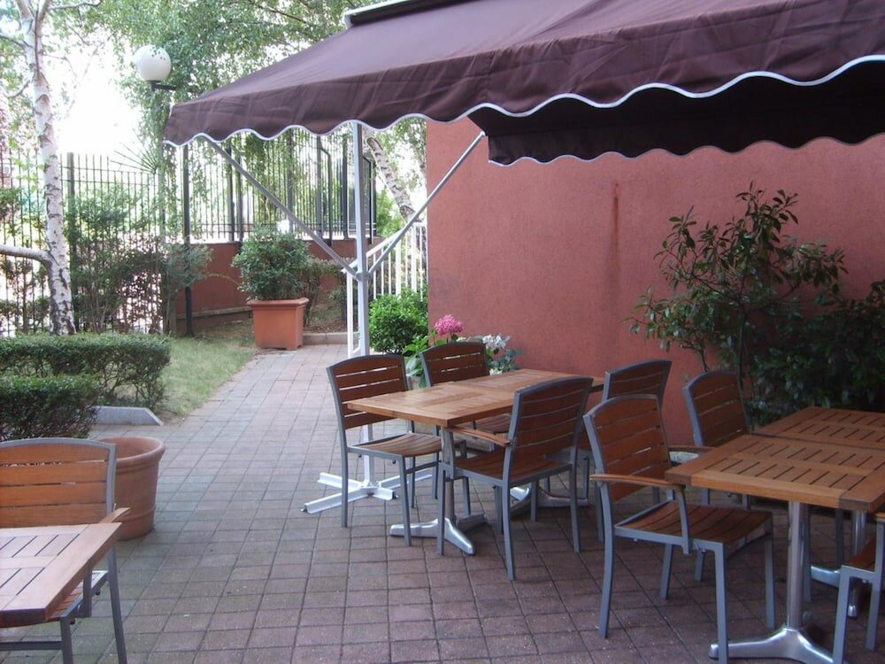 Фото Median Paris Congres