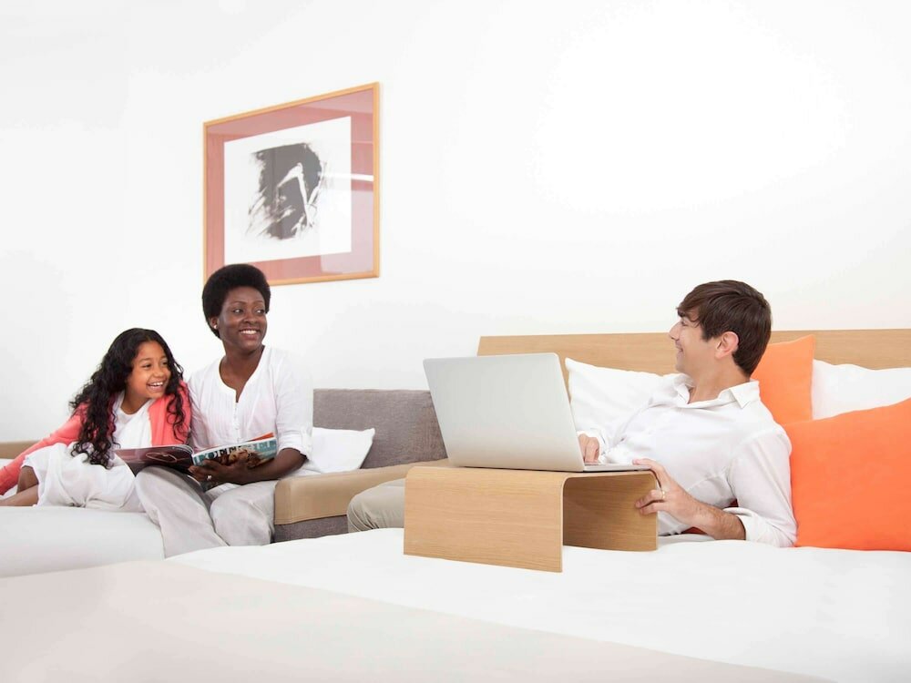 Фото Novotel Wolverhampton