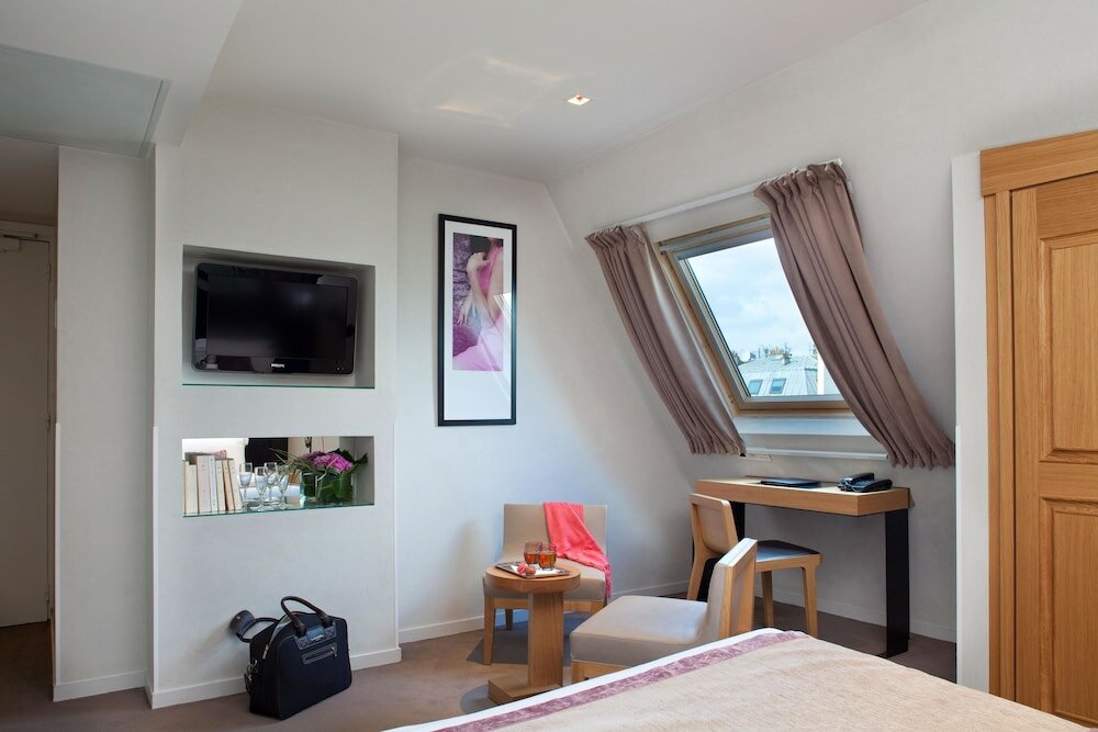 Фото Hotel Marceau Champs Elysees