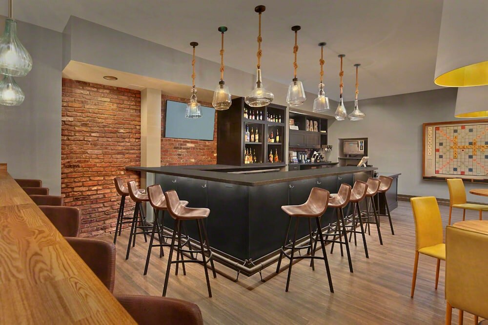 Фото Scholar Morgantown, Tapestry Collection by Hilton